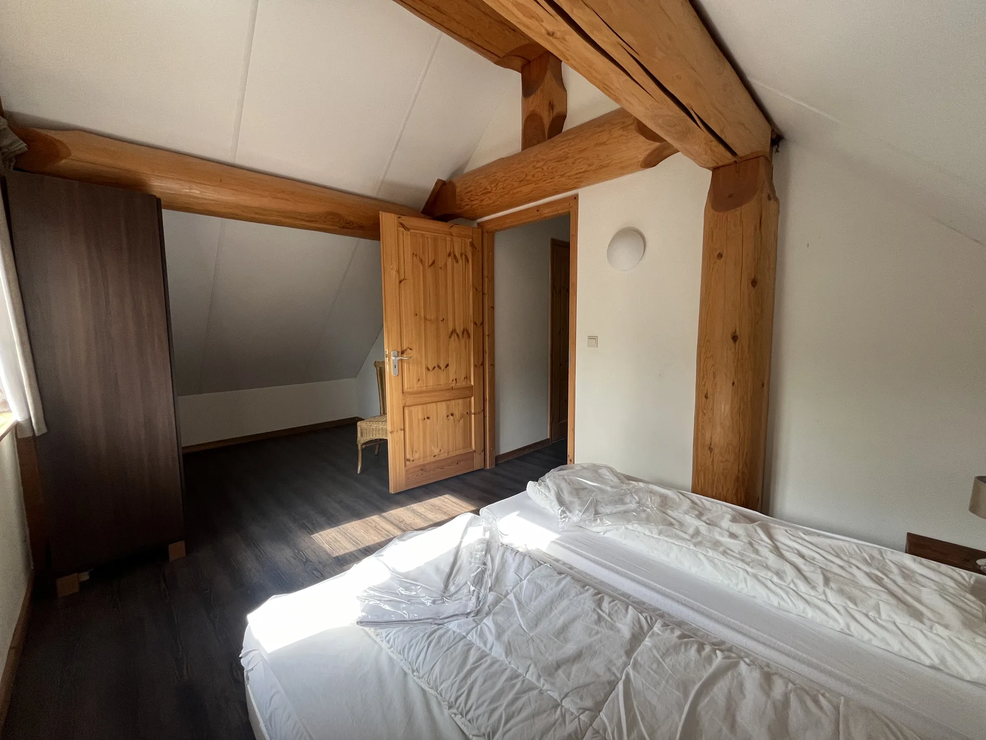 cedar-spirit-slaapkamer-boven-links-02