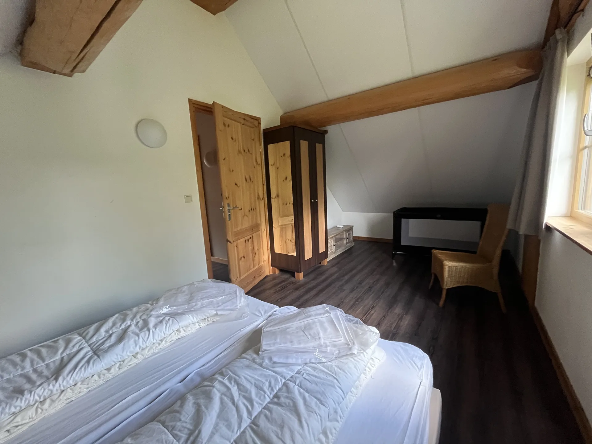 cedar-spirit-slaapkamer-boven-rechts-01