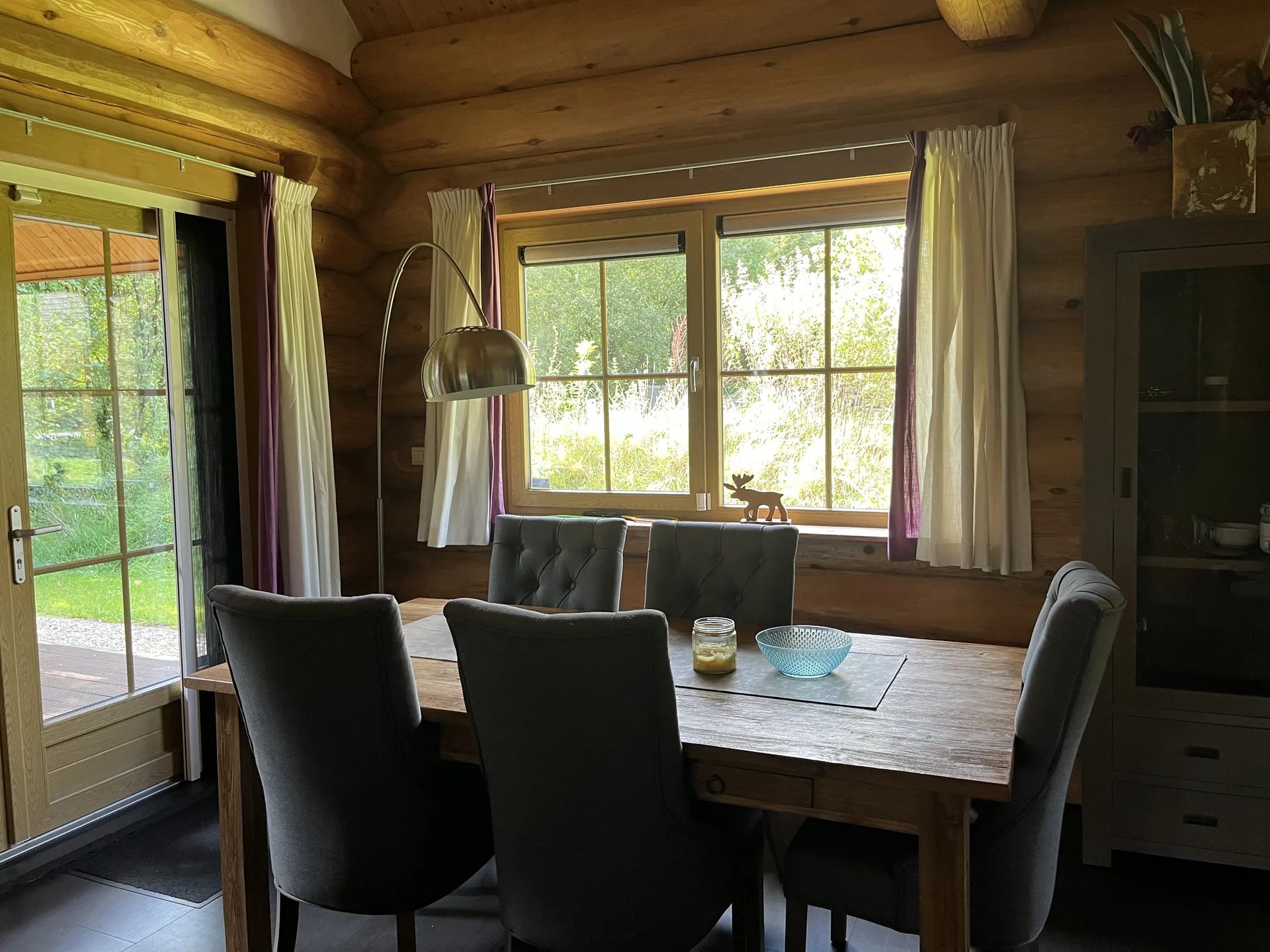 maple-leaf-kamer-07