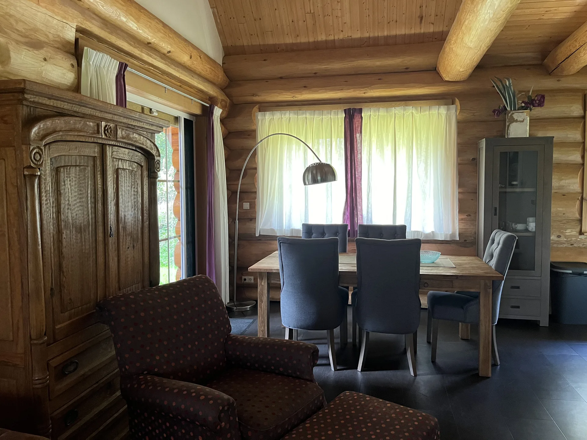 maple-leaf-kamer-08
